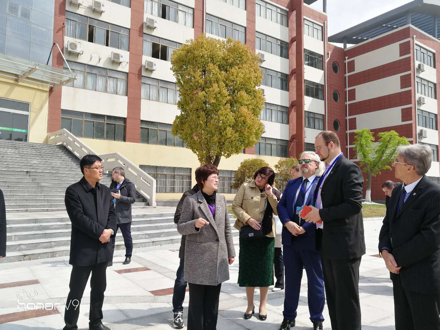 在宿期間,代表團一行還分別考察了淮海技師學院,宿遷中學,宿遷開放